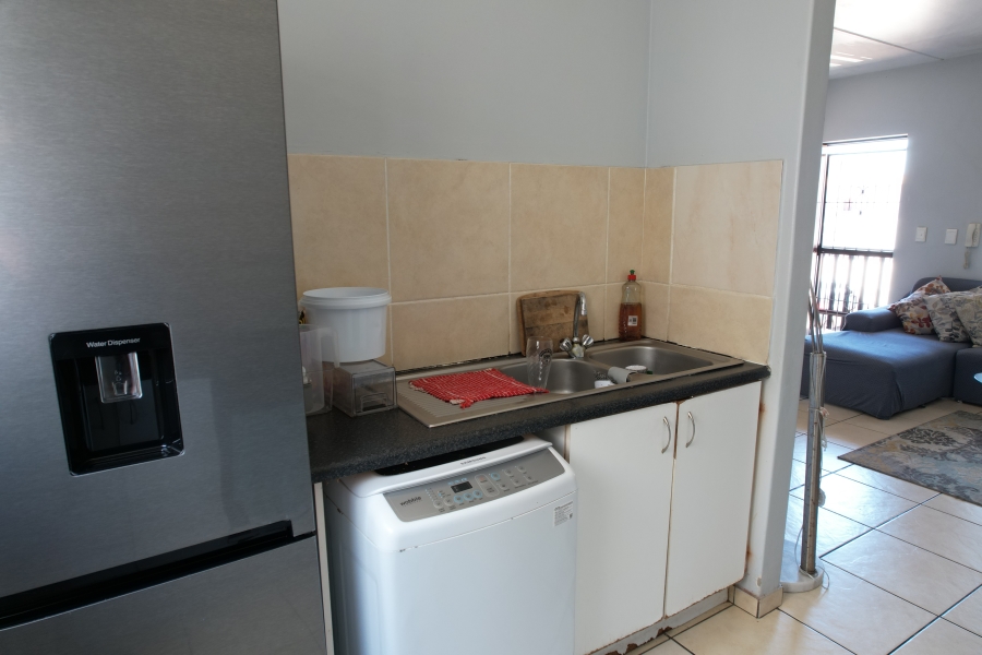 2 Bedroom Property for Sale in Parklands East Western Cape